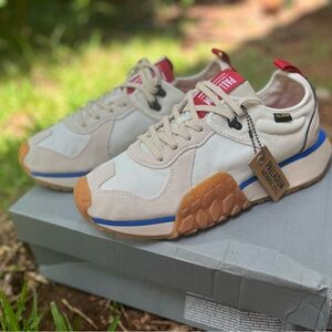 🆕 Palladium Cream and Tan Athletic Shoes NWT   Size 10.5